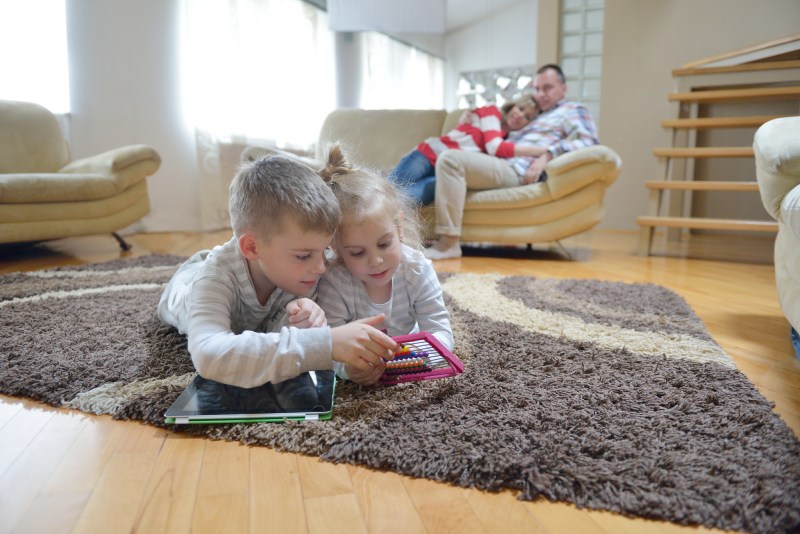 Children watching ipad and learning math 800