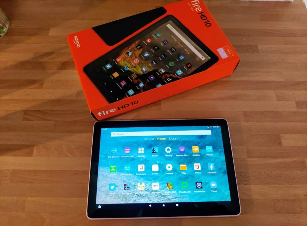 Fire HD 10 2021 hero