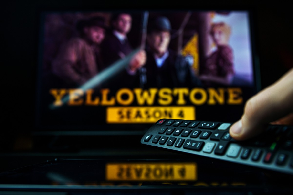 Yellowstone on TV Paramount Network 5action - deposit - Rokas91