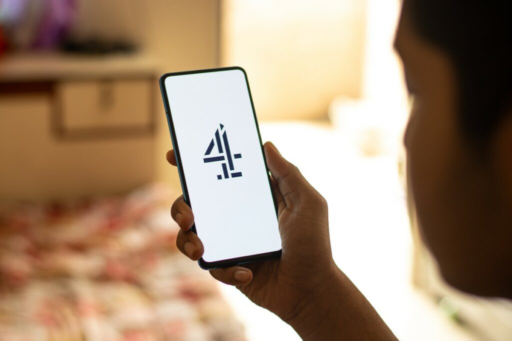 Channel 4 on mobile phone - deposit