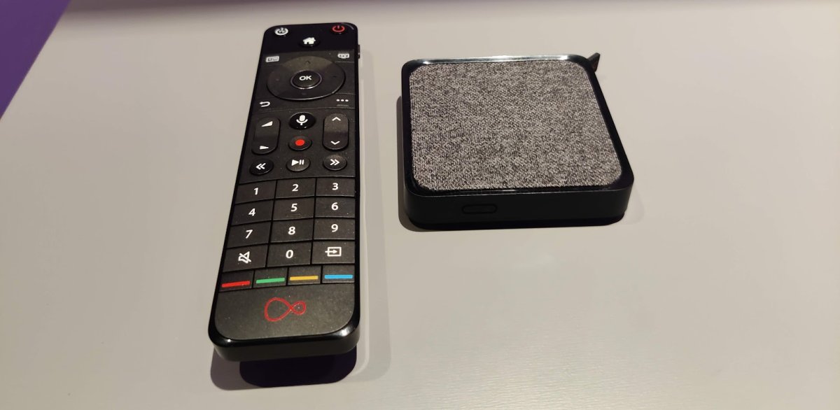 Virgin Media stream box with remote
