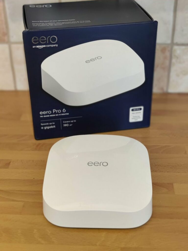 Amazon eero 6 pro near box