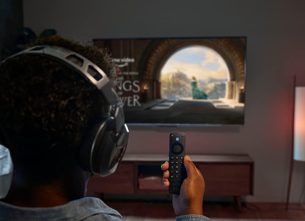 Alexa Voice Remote Pro earphones