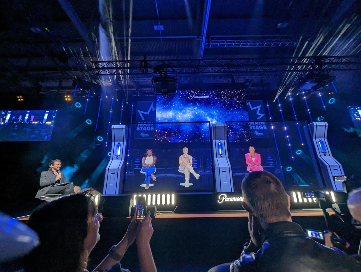 Strange New Worlds MCM with crowds