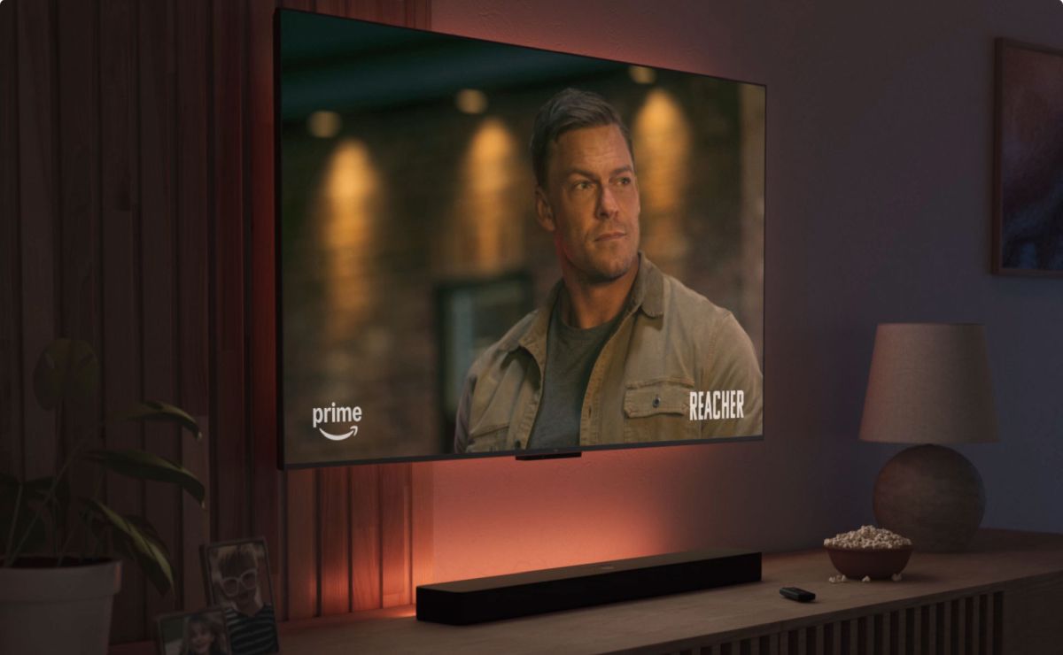 Fire TV Soundbar Plus with TV