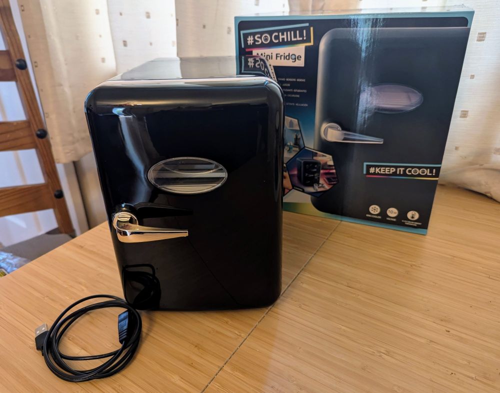 So chill mini fridge box