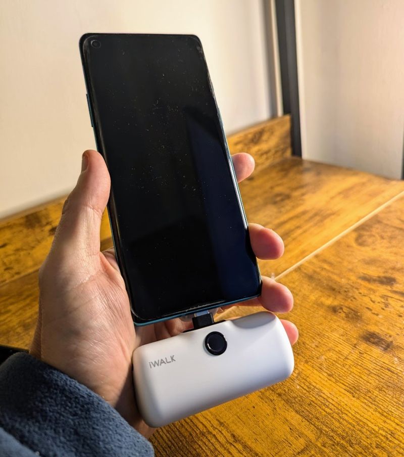 iWALK LinkPodP portable charger with phone