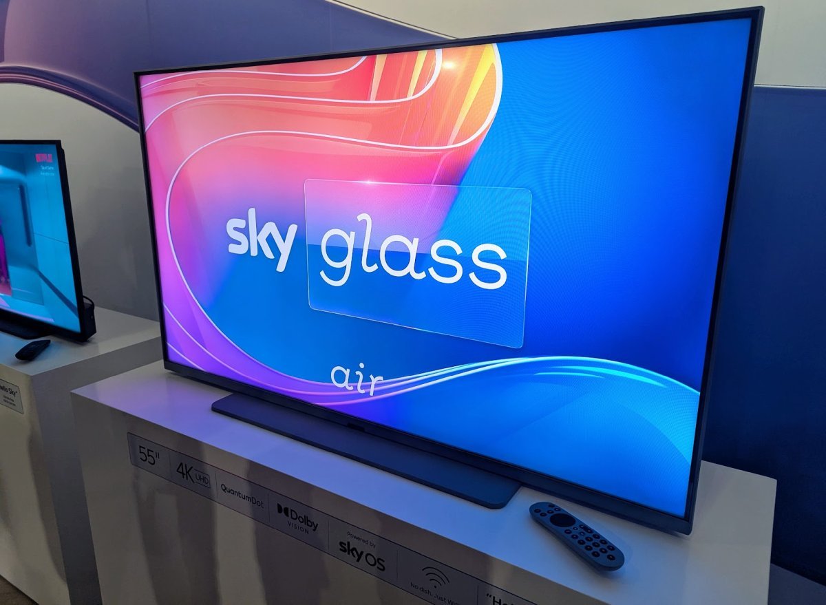 Sky Glass Air angle