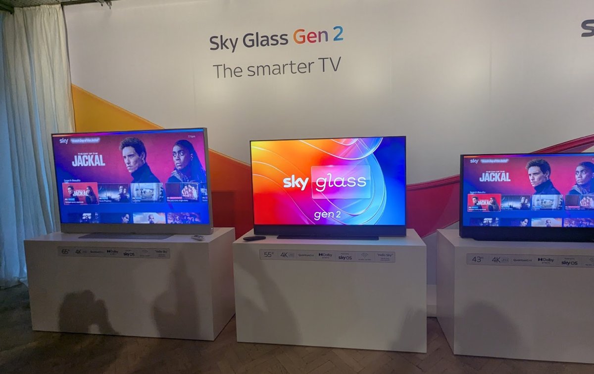 Sky Glass gen 2 sizes front