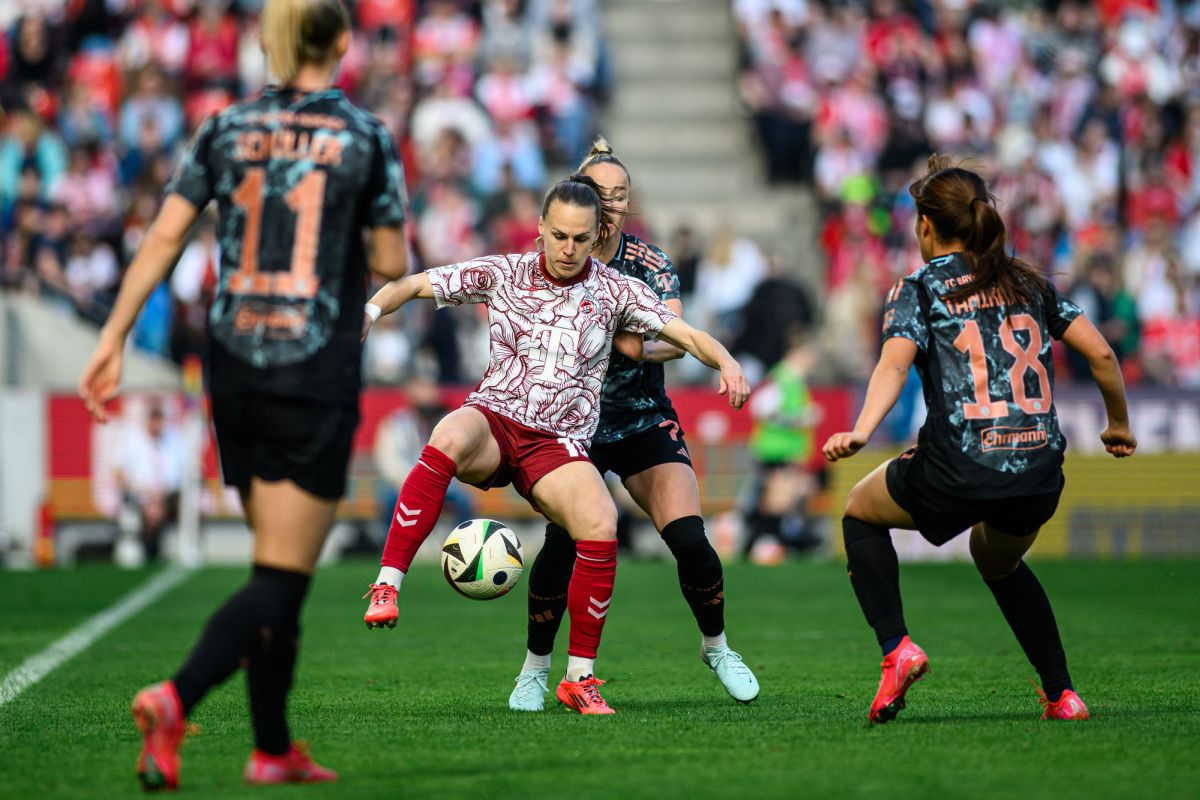 UEFA Women's Champion League 2025 - Deposit - VitaliiVitleo