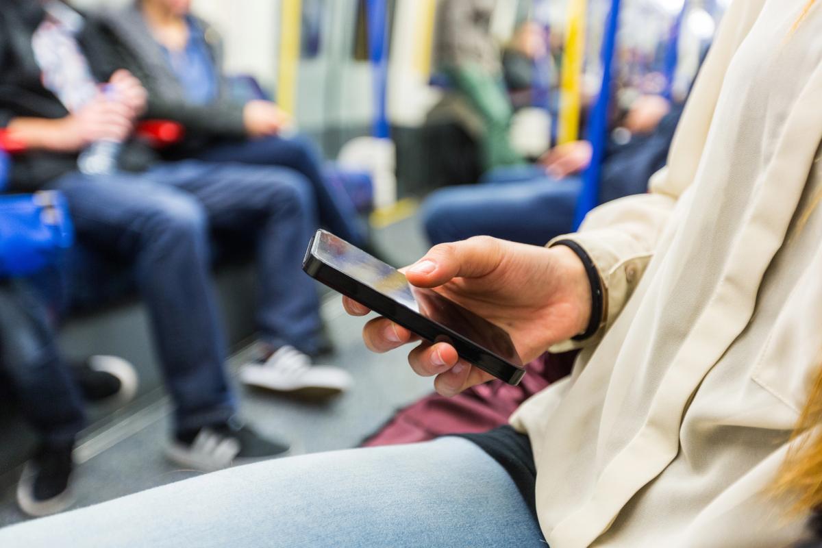 Phone on the tube single