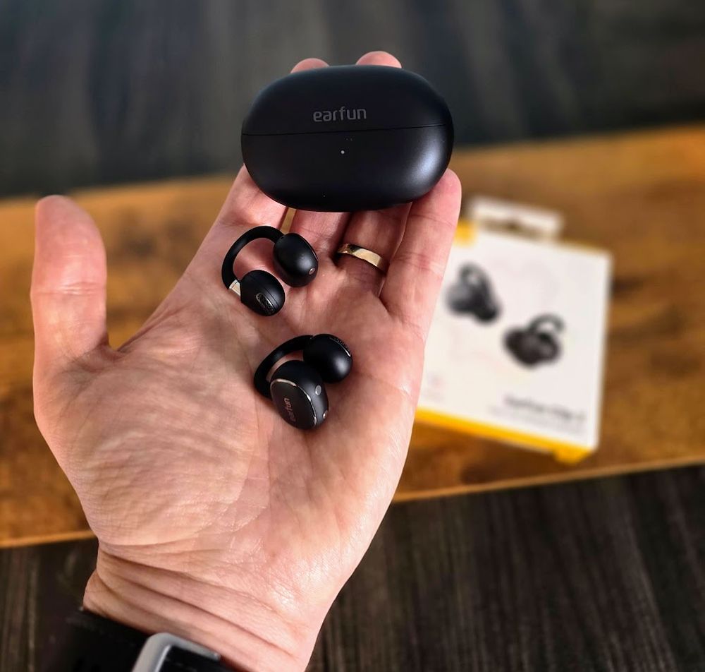 Earfun Clip 2 in hand